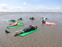 Yoga im Watt vor Harlesiel 09-06-2019 - 10 Jahre Weltnaturerbe Wattenmeer